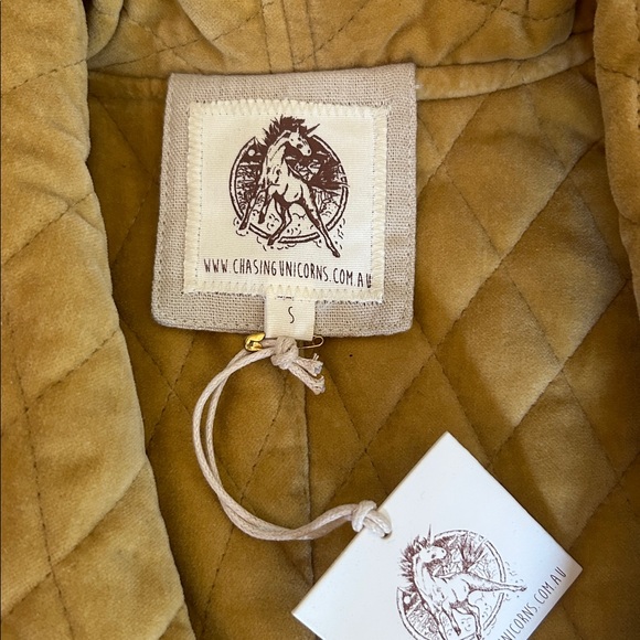 Chasing Unicorns California Bound Quilted Jacket. S - Picture 15 of 16